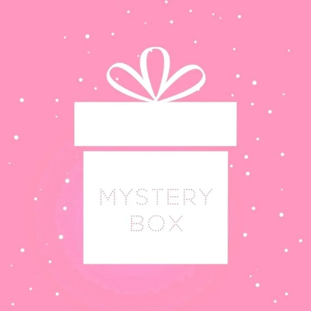 Mystery athletic box 5/$20 size medium